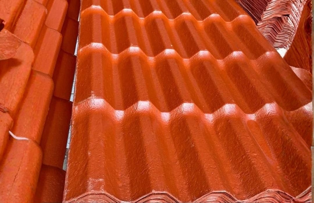 Plastiteja color gris antracita – ideal para techos modernos
